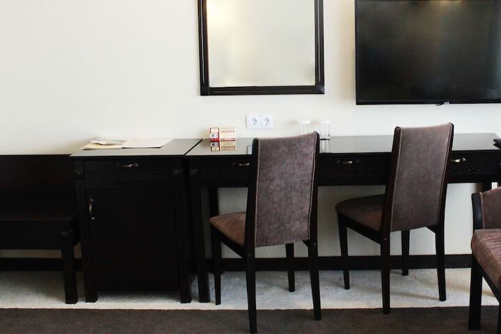 Room 13 of 45