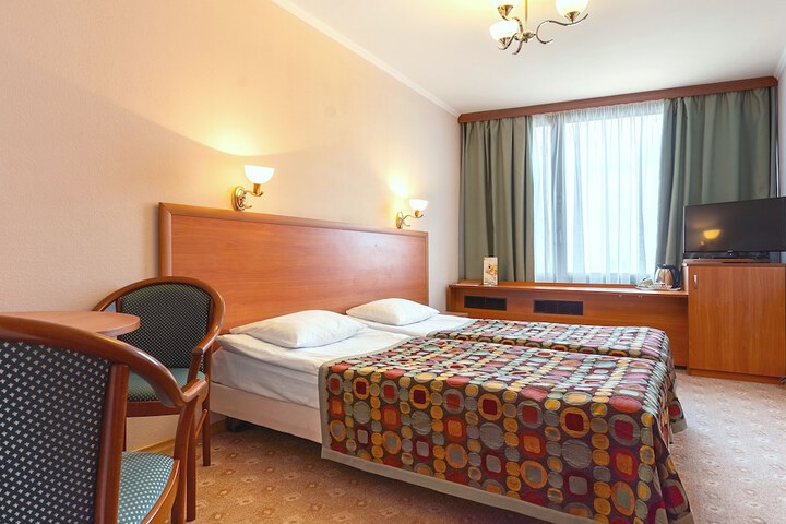 Room 14 of 49