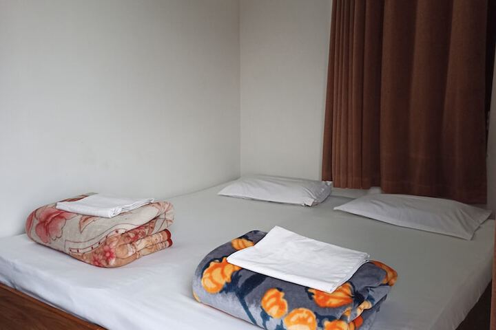 Room 11 of 79