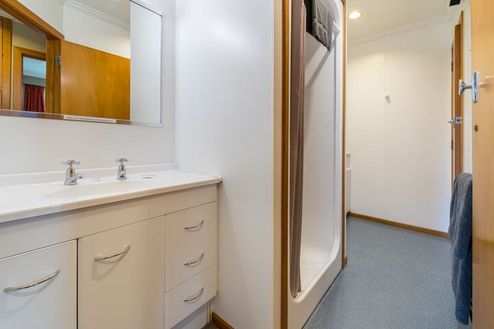 Room 80 of 140