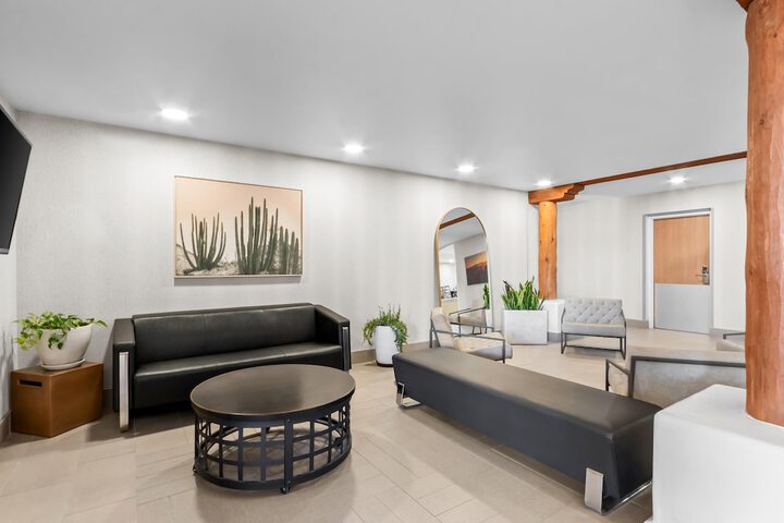 Lobby Entry