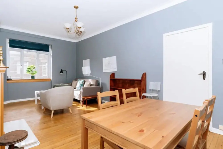 Room 3 of 12