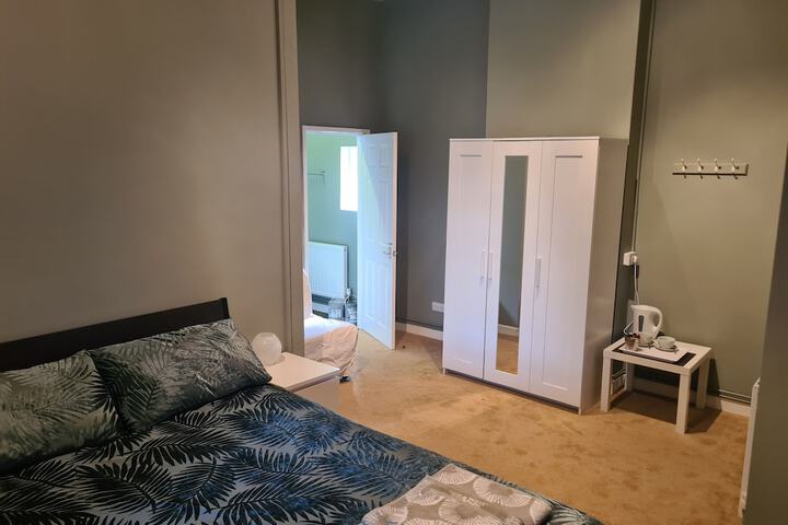Room 9 of 24
