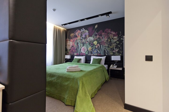 Room 10 of 47