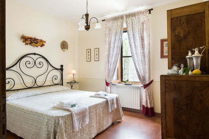 Room 9 of 74