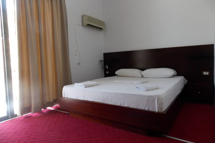 Room 22 of 43