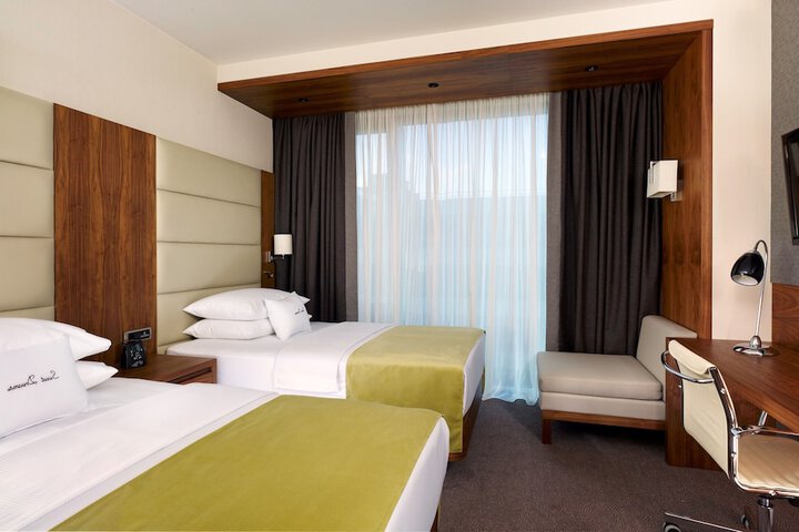 Room 10 of 59