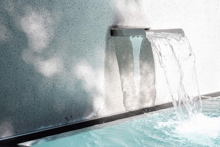 Pool 66 of 162