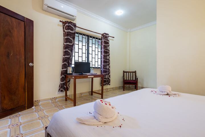 Room 4 of 44