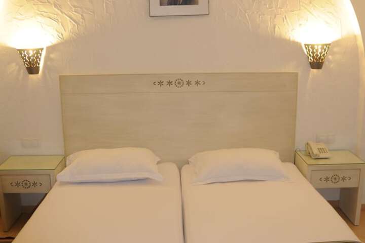 Room 8 of 46