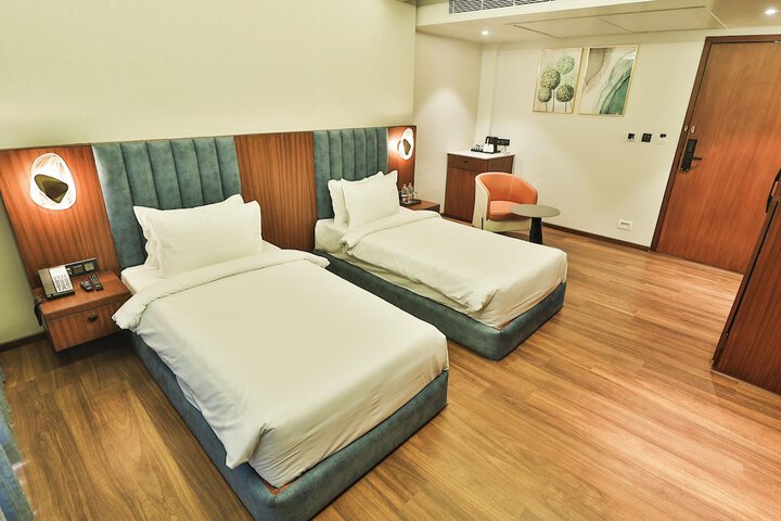 Room 17 of 53