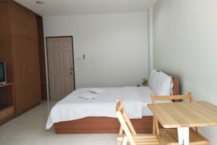 Room 17 of 20