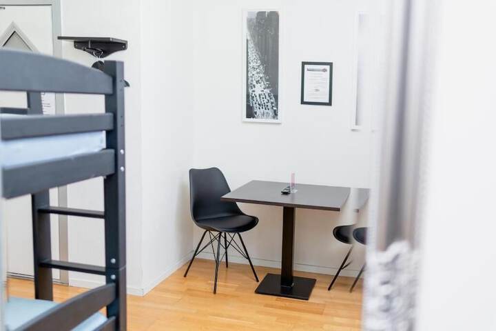 Room 17 of 50
