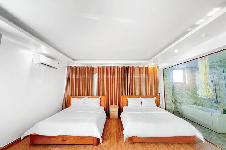 Room 14 of 71