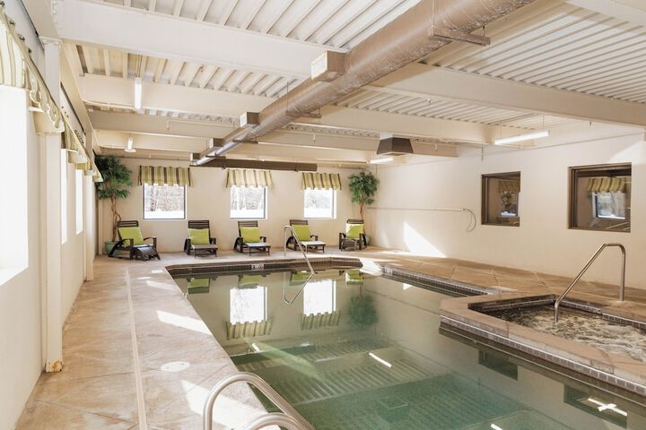 Pool 16 of 46