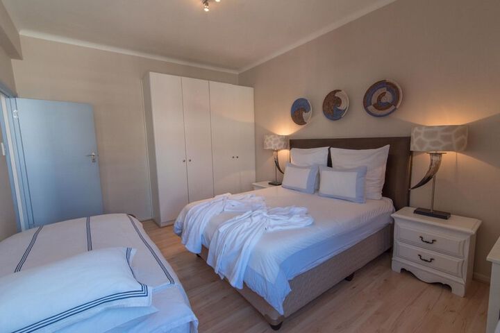 Room 4 of 84
