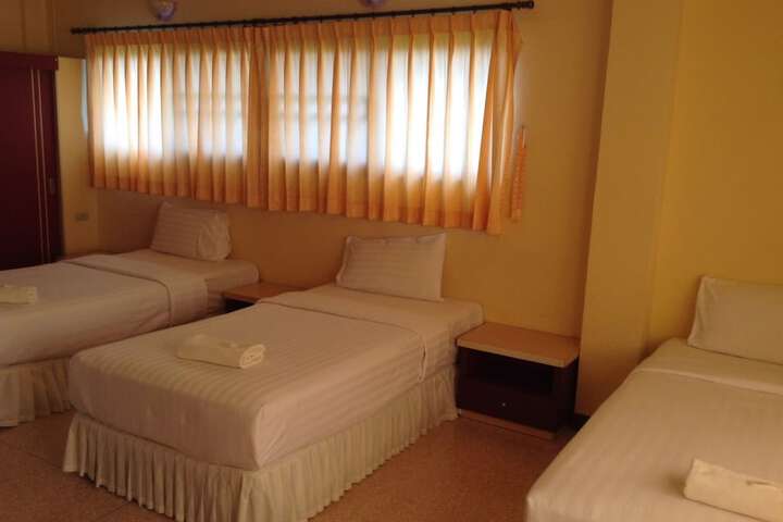 Room 21 of 62