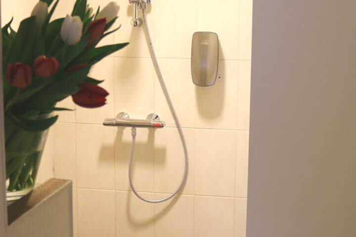 Room 14 of 21