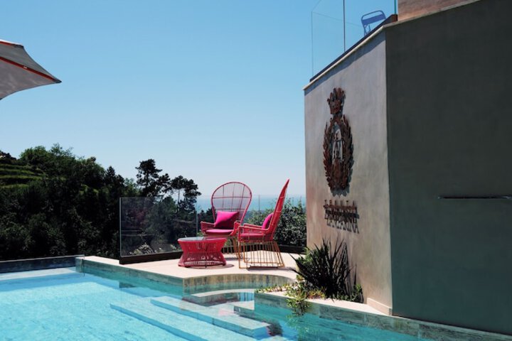 Pool 68 of 110