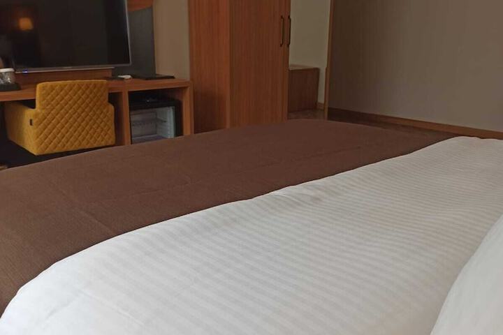 Room 16 of 54