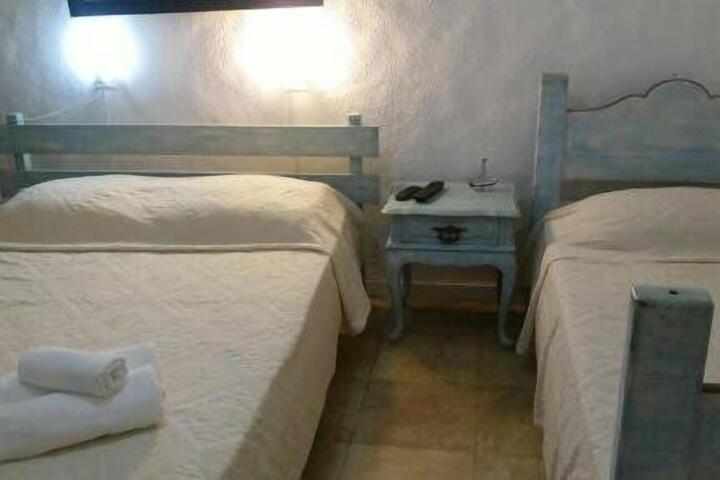 Room 32 of 37