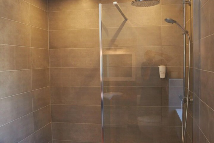 Room 45 of 69