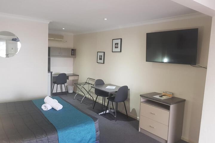 Room 18 of 35