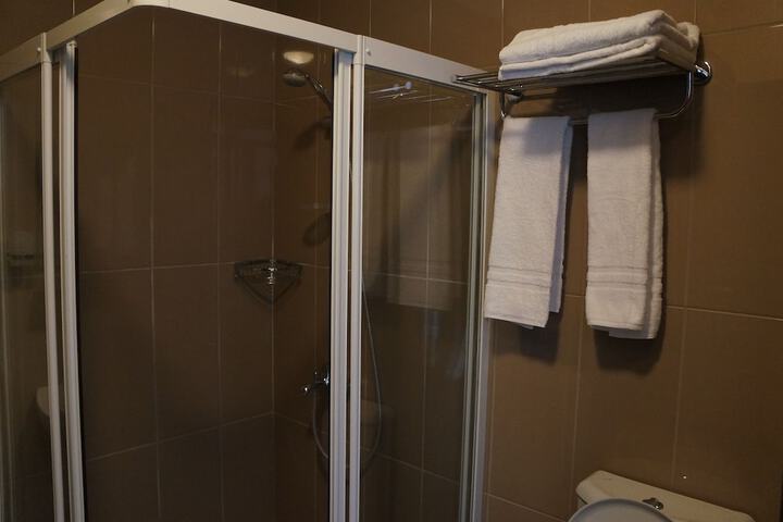 Room 16 of 23