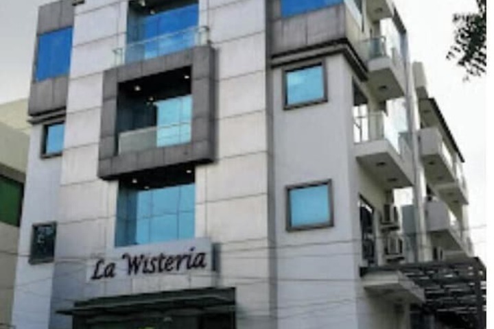 Exterior Photo