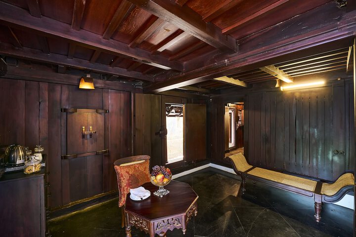 Room 43 of 115