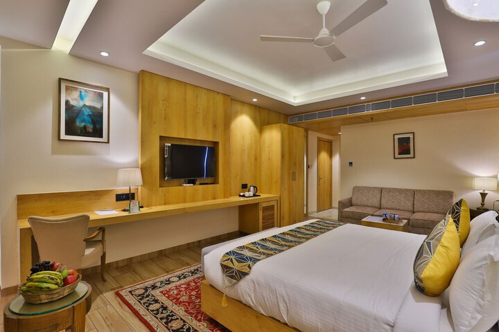 Room 14 of 23