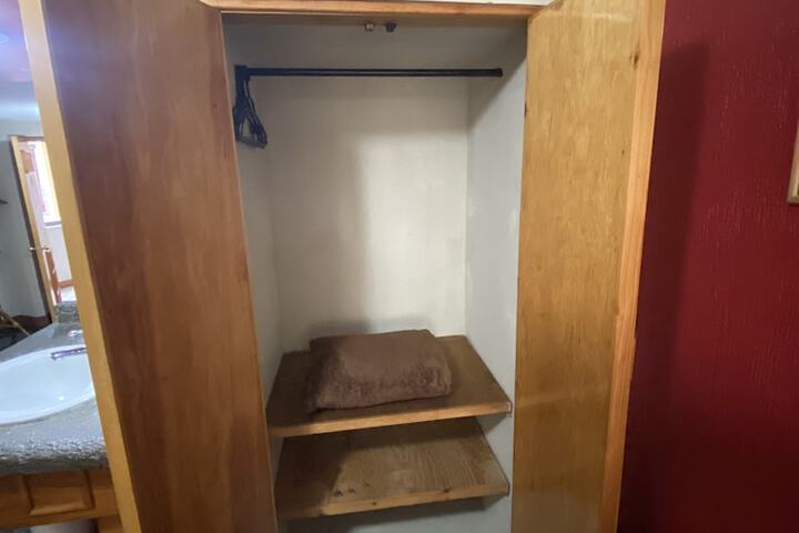Room 8 of 29