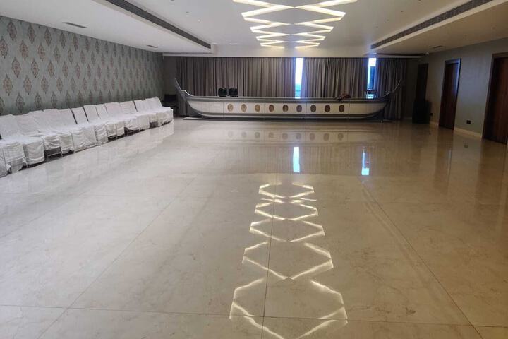 Ballroom/Hall 30 of 47