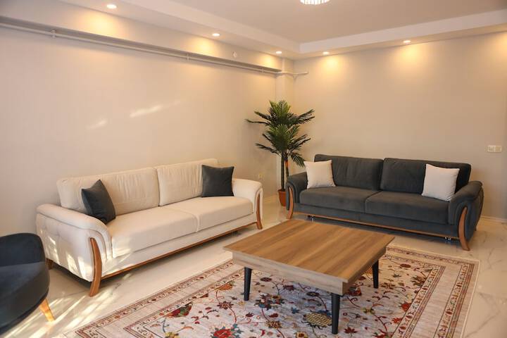 Room 12 of 48