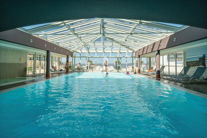 Pool 32 of 50