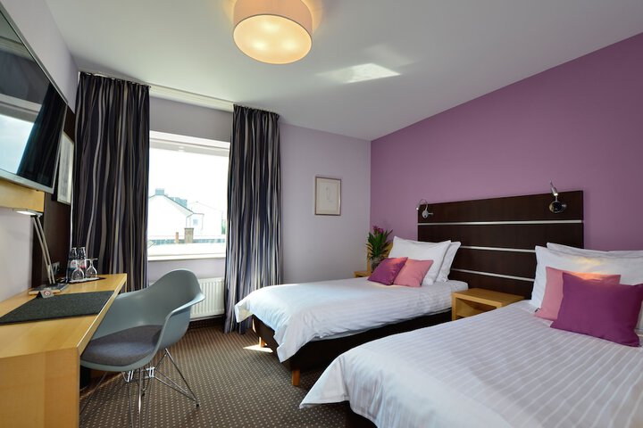 Room 10 of 54