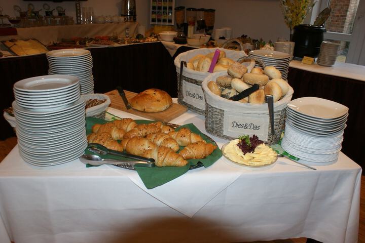 Breakfast/Coffee Service 24 of 39