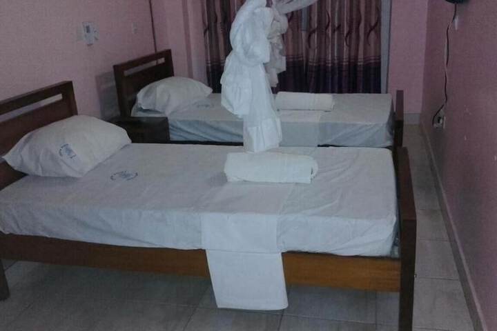 Room 12 of 51