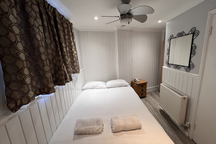 Room 28 of 57