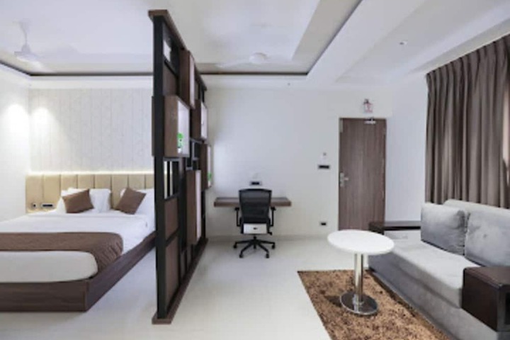 Room 8 of 21