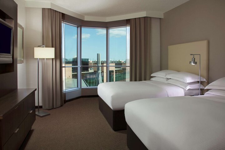 Standard Room, King or Two Doubles (4 of 18)