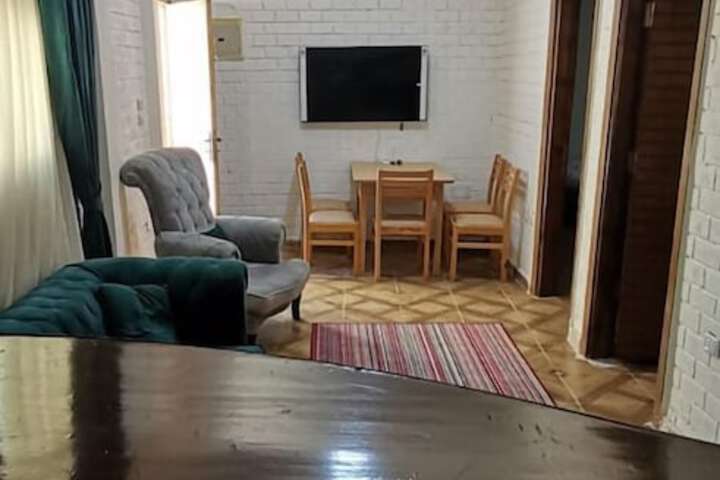 Room 32 of 66