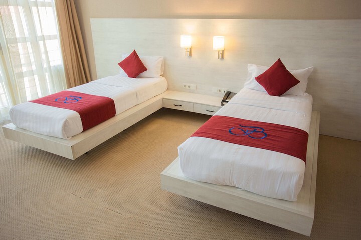 Room 34 of 119