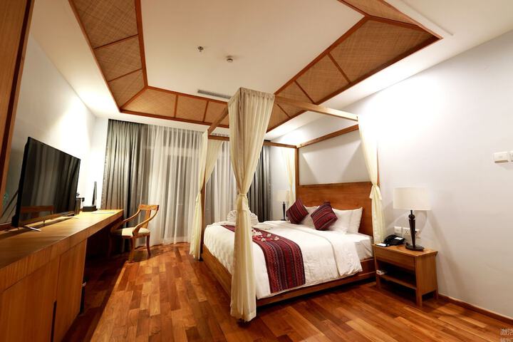 Room 37 of 111
