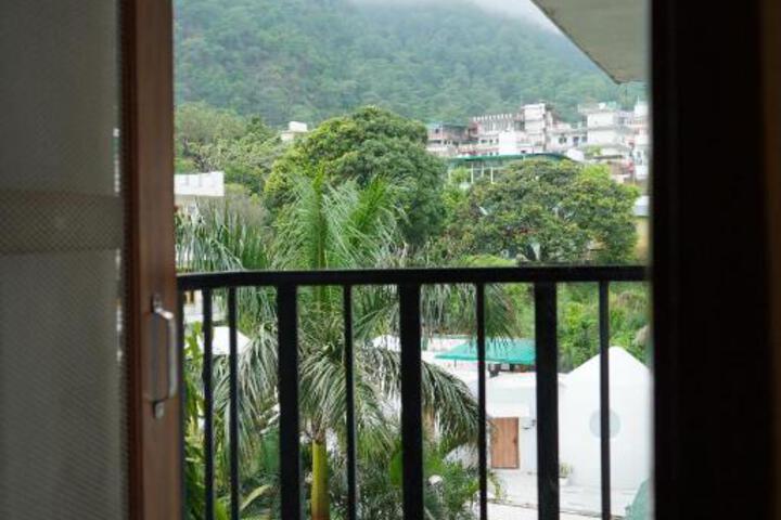 General 9 of 50