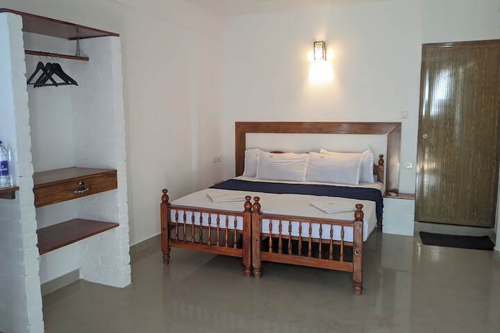 Room 10 of 45