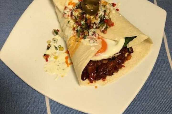 Dining 7 of 31