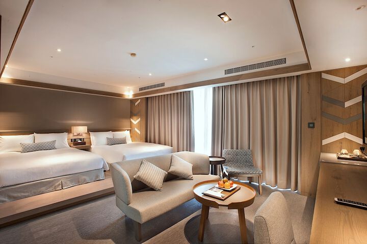 Room 8 of 91
