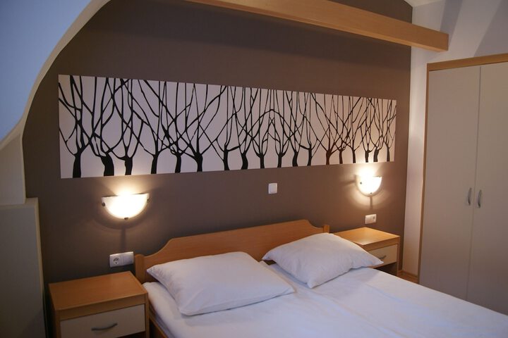 Room 20 of 42