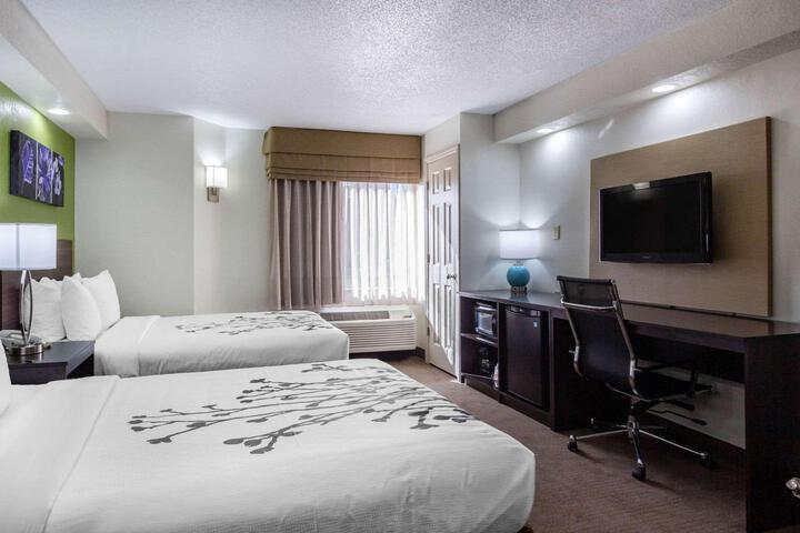 2 Double Beds (10 of 19)